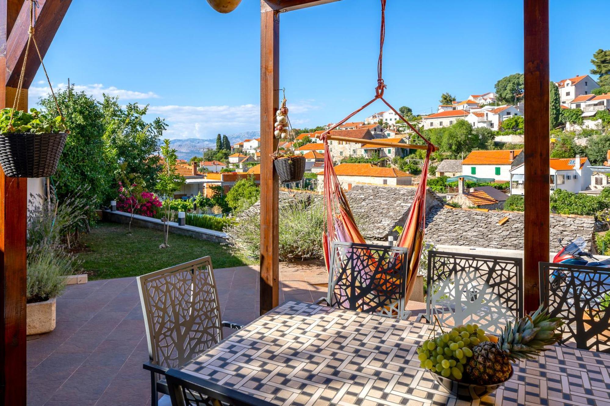 Villa Green Garden Splitska Exterior foto
